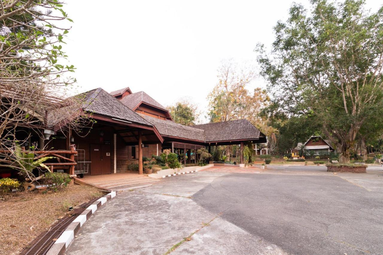 Oyo 720 Royal Ping Garden & Resort Chiang Mai Exterior foto